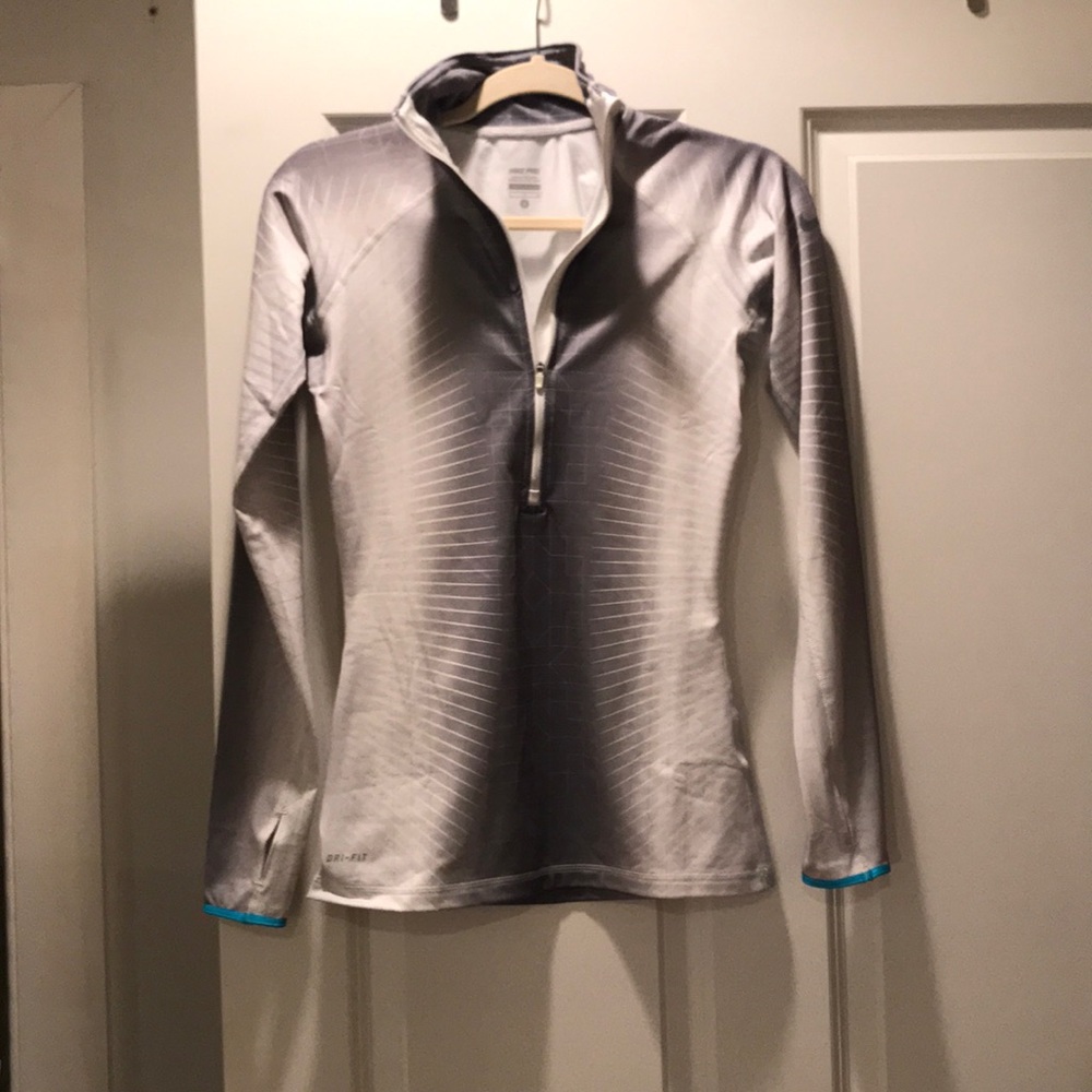 Nike Pro quarter zip with thumb holes size S